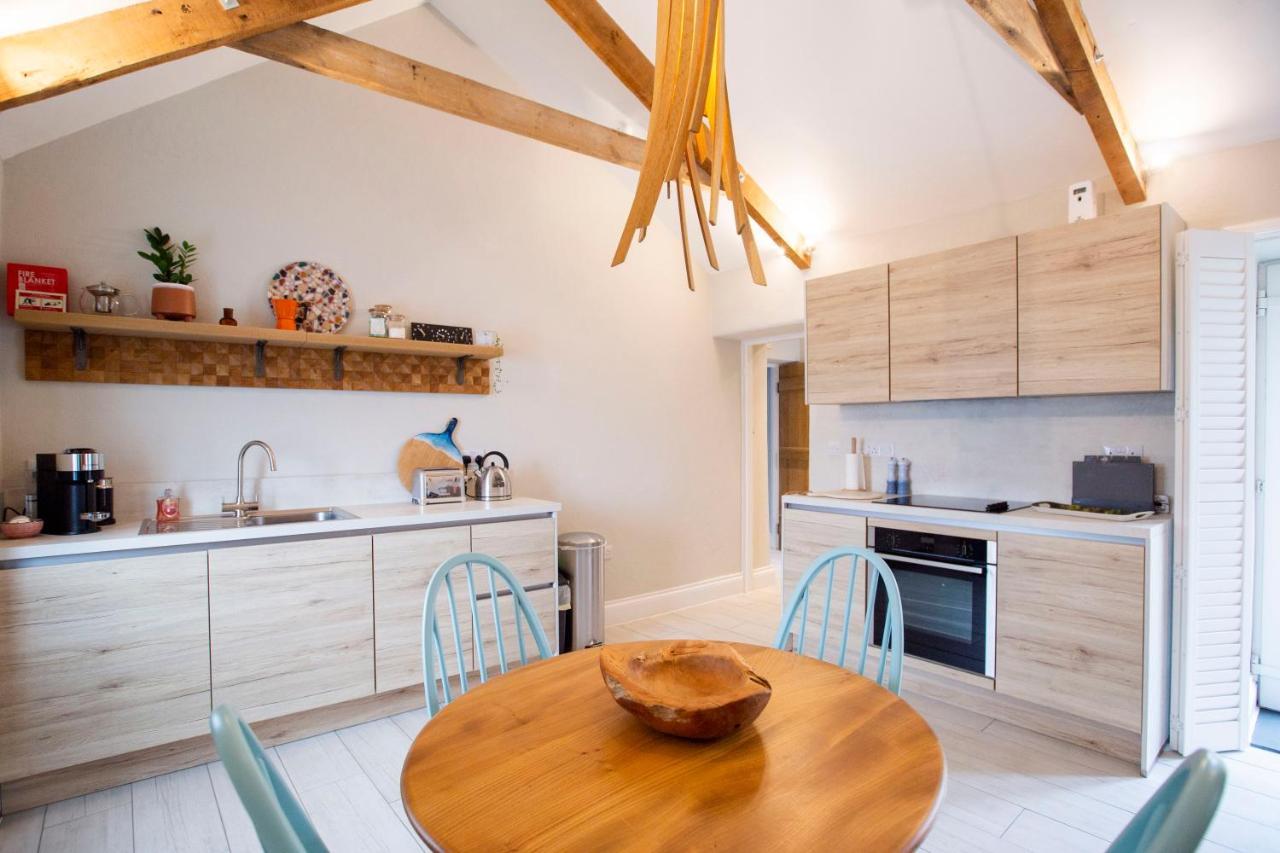 Sleepers Barn Villa Saint Teath Ngoại thất bức ảnh