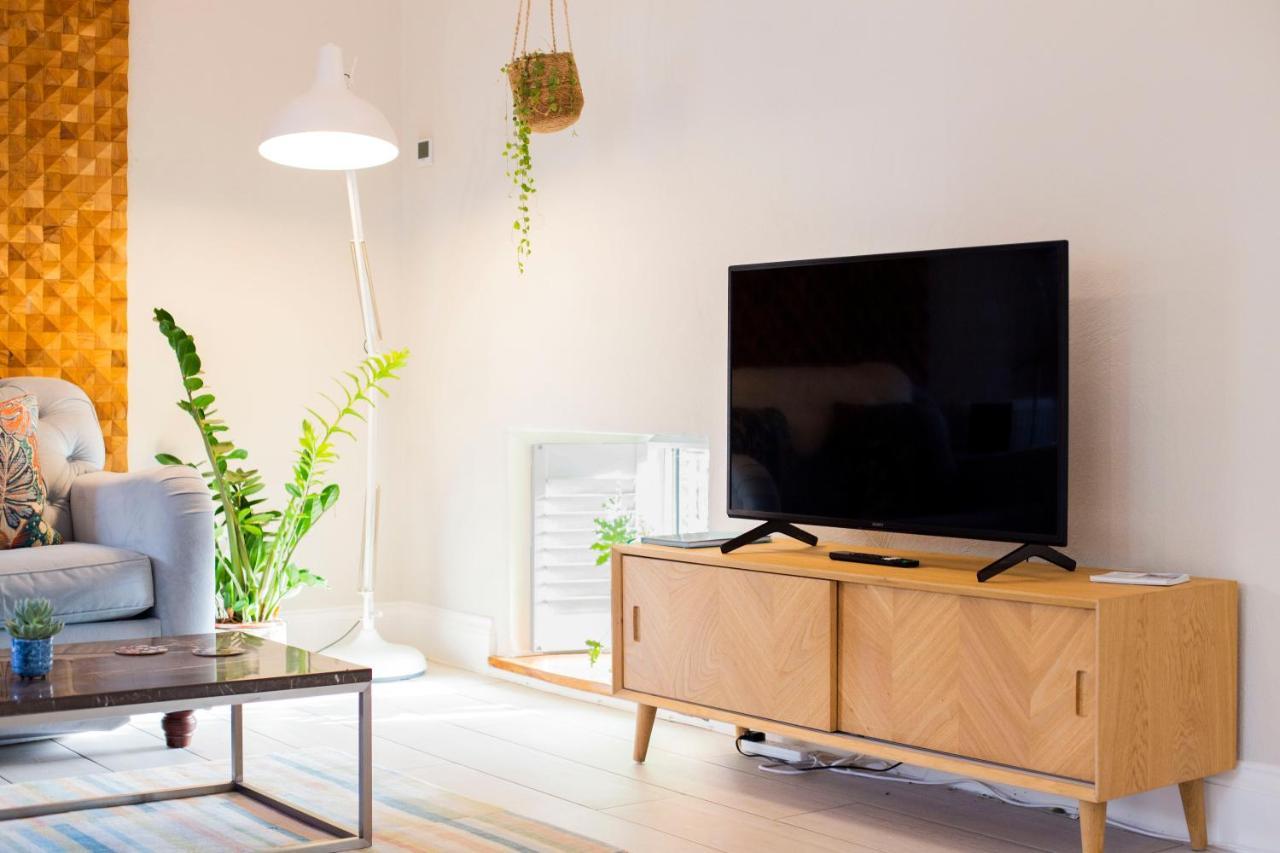 Sleepers Barn Villa Saint Teath Ngoại thất bức ảnh
