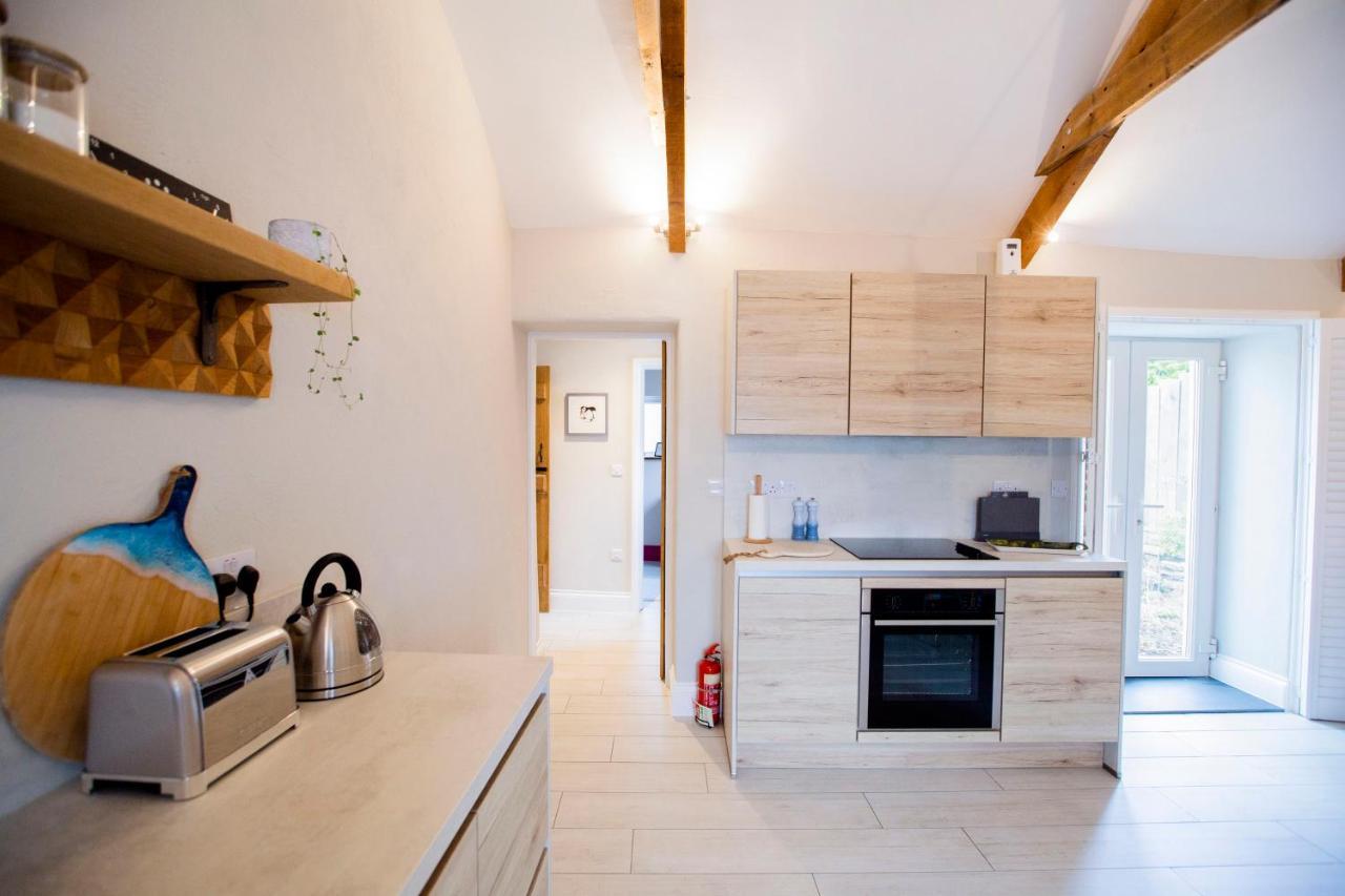 Sleepers Barn Villa Saint Teath Ngoại thất bức ảnh